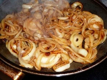 Backfisch mit Kartoffelbrei und Röstzwiebeln - Rezept - Bild Nr. 4