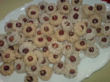 Rezept: Haselnussmakronen Bild Nr. 2 Haselnussmakronen - Rezept - Bild Nr. 2