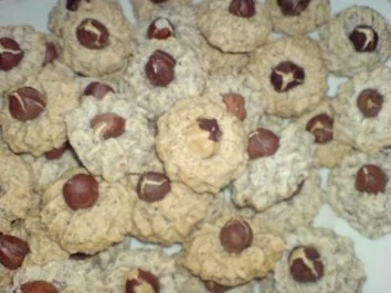 Rezept: Haselnussmakronen Bild Nr. 4 Haselnussmakronen - Rezept - Bild Nr. 4