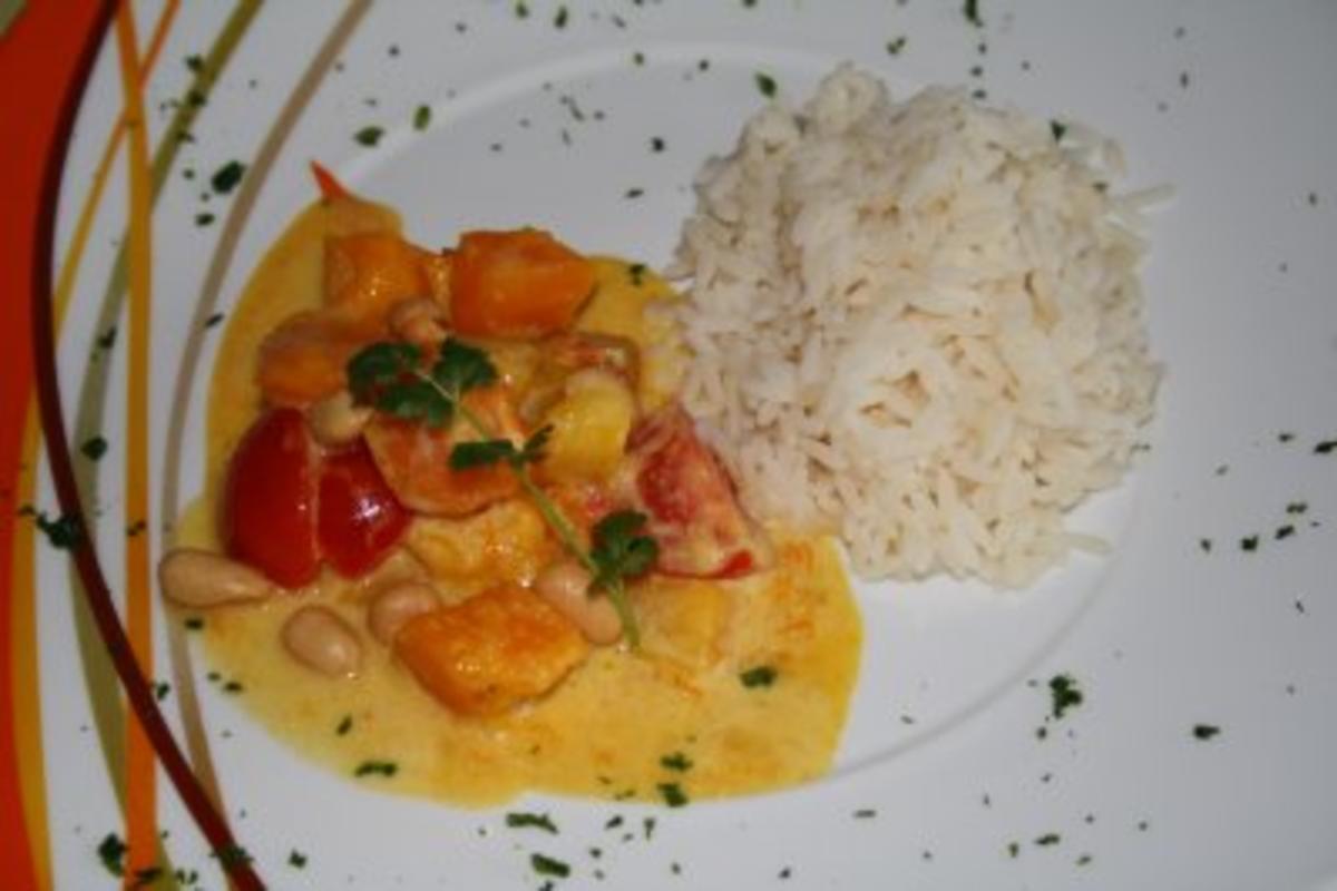 Bilder für Pikantes Kürbisgemüse in Curry-Mango-Sauce - Rezept