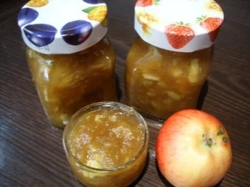 Konfitüre & Co:   Zimtapfel mit Rum - Rezept