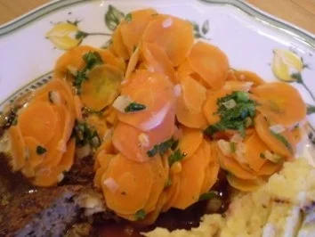 Rezept: Rahmkarotten-Gemüse Rahmkarotten-Gemüse - Rezept