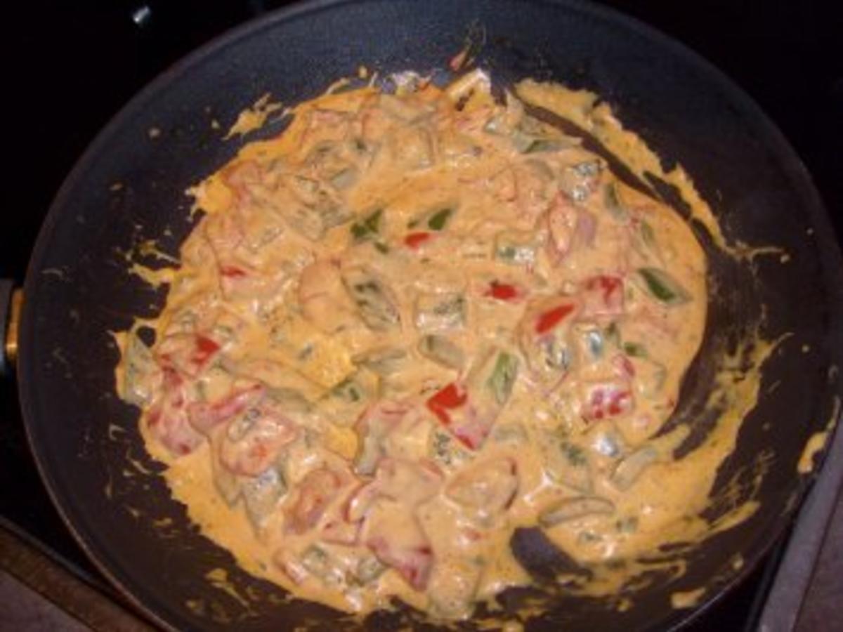 Nudeln in Peperoni Paprika Sauce Rezept kochbar.de