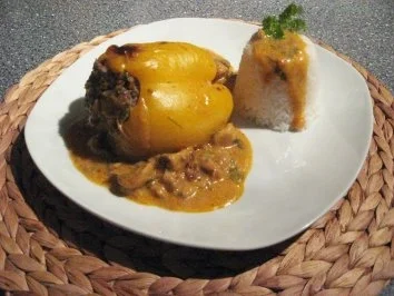 Gefüllte Paprika mit Champignons und Reis - Rezept