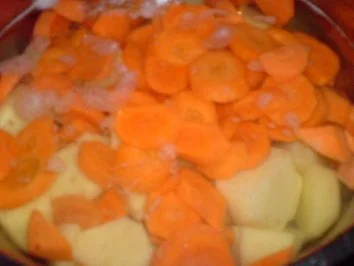 Rezept: Pochierte Pute mit Gemüse und Remouladensoße Bild Nr. 15 Pochierte Pute mit Gemüse und Remouladensoße - Rezept - Bild Nr. 15