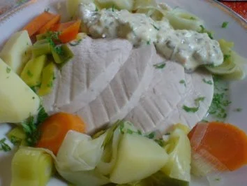 Rezept: Pochierte Pute mit Gemüse und Remouladensoße Bild Nr. 17 Pochierte Pute mit Gemüse und Remouladensoße - Rezept - Bild Nr. 17