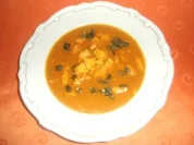 Kürbis-Curry-Suppe mit Seelachswürfel - Rezept