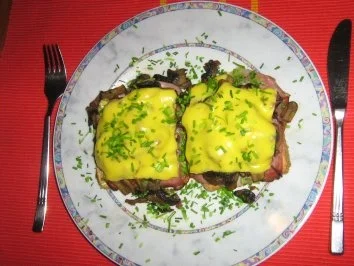 Rezept: Schwarzwaldschinken-Champignion-Toast Schwarzwaldschinken-Champignion-Toast - Rezept