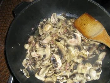 Rezept: Schwarzwaldschinken-Champignion-Toast Bild Nr. 4 Schwarzwaldschinken-Champignion-Toast - Rezept - Bild Nr. 4