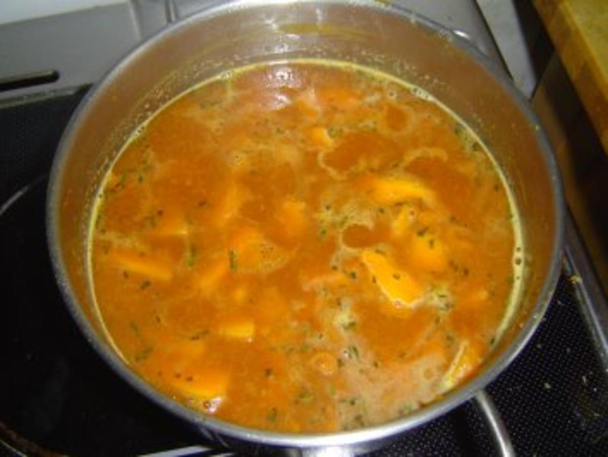 Kürbis-Kokos-Suppe mit Garnelen - Rezept - Bild Nr. 3