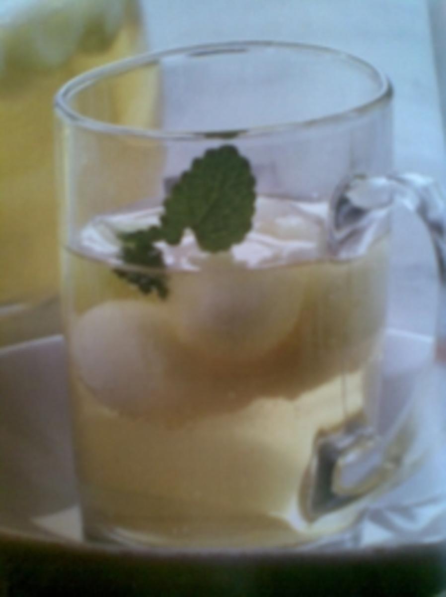 Spritzige Melonen - Bowle - Rezept