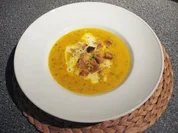 Kürbis-Karotten Crémesuppe mit Croutons - Rezept