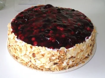 Obst  - Creme - Fraiche Torte - Rezept