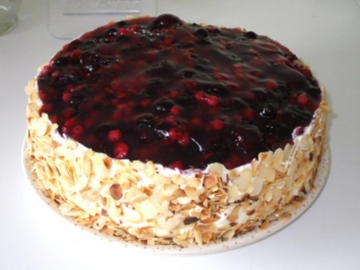 Obst - Creme - Fraiche Torte - Rezept mit Bild - kochbar.de