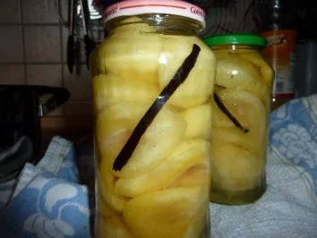 Vorrat: Birnen in Vanillesud - Rezept