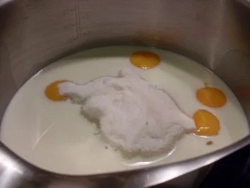 Rezept: Vanilleflammerie mit Himbeer - Granatapfelsauce Bild Nr. 4 Vanilleflammerie mit Himbeer - Granatapfelsauce - Rezept - Bild Nr. 4