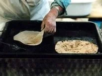 Rezept: Burgenländischer Feuerfleck mit Knoblauchschmalz :) Burgenländischer Feuerfleck mit Knoblauchschmalz :) - Rezept