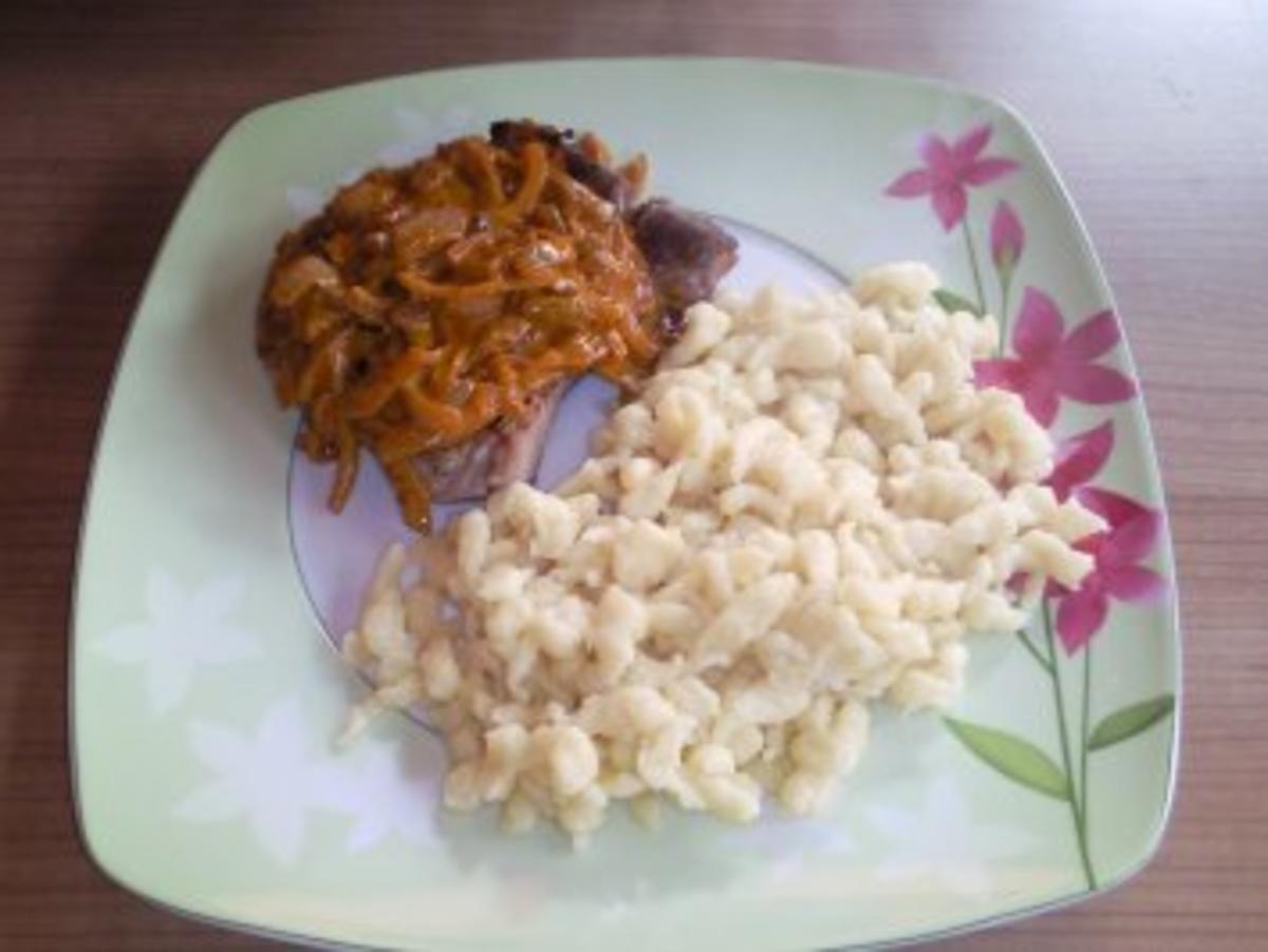 Zigeunersteak mit Schweinerücken- oder Kalbssteak und Saft von einer
1/2 Zitrone - Rezept Von Einsendungen Heli-23