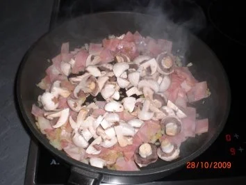 Rezept: Schinkennudeln mit Pilzen Bild Nr. 4 Schinkennudeln mit Pilzen - Rezept - Bild Nr. 4