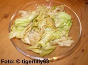 Rezept: Eisbergsalat mit Balsamico-Dressing Eisbergsalat mit Balsamico-Dressing - Rezept