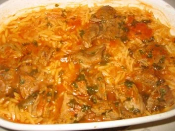 Rezept: Giouwetzi-Kalbfleisch mit Reisnudeln Giouwetzi-Kalbfleisch mit Reisnudeln - Rezept