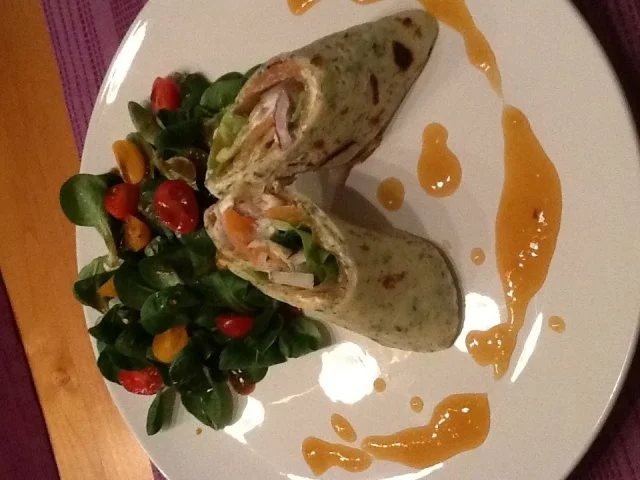 Crepesroulade mit Rucola,Frischkäse und Räucherlachs - Rezept