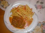 Schnitzel in Malzbiersoße mit Paprikanudeln - Rezept