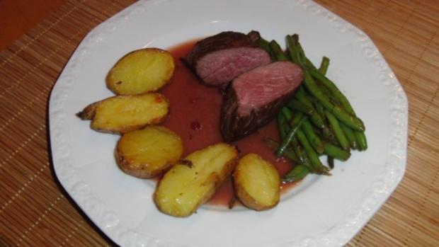 Straußenfilet mit Portweinsauce - Rezept - kochbar.de