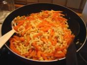 Möhren-Nudeln - Rezept