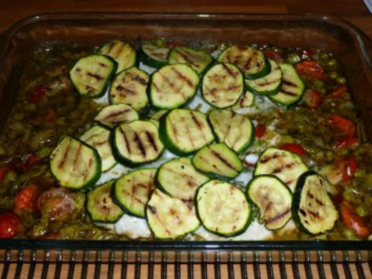 kräutergebutterte Scholle mit Zucchinischuppen und lecker würziger Gemüse-Sauce - Rezept - Bild Nr. 9