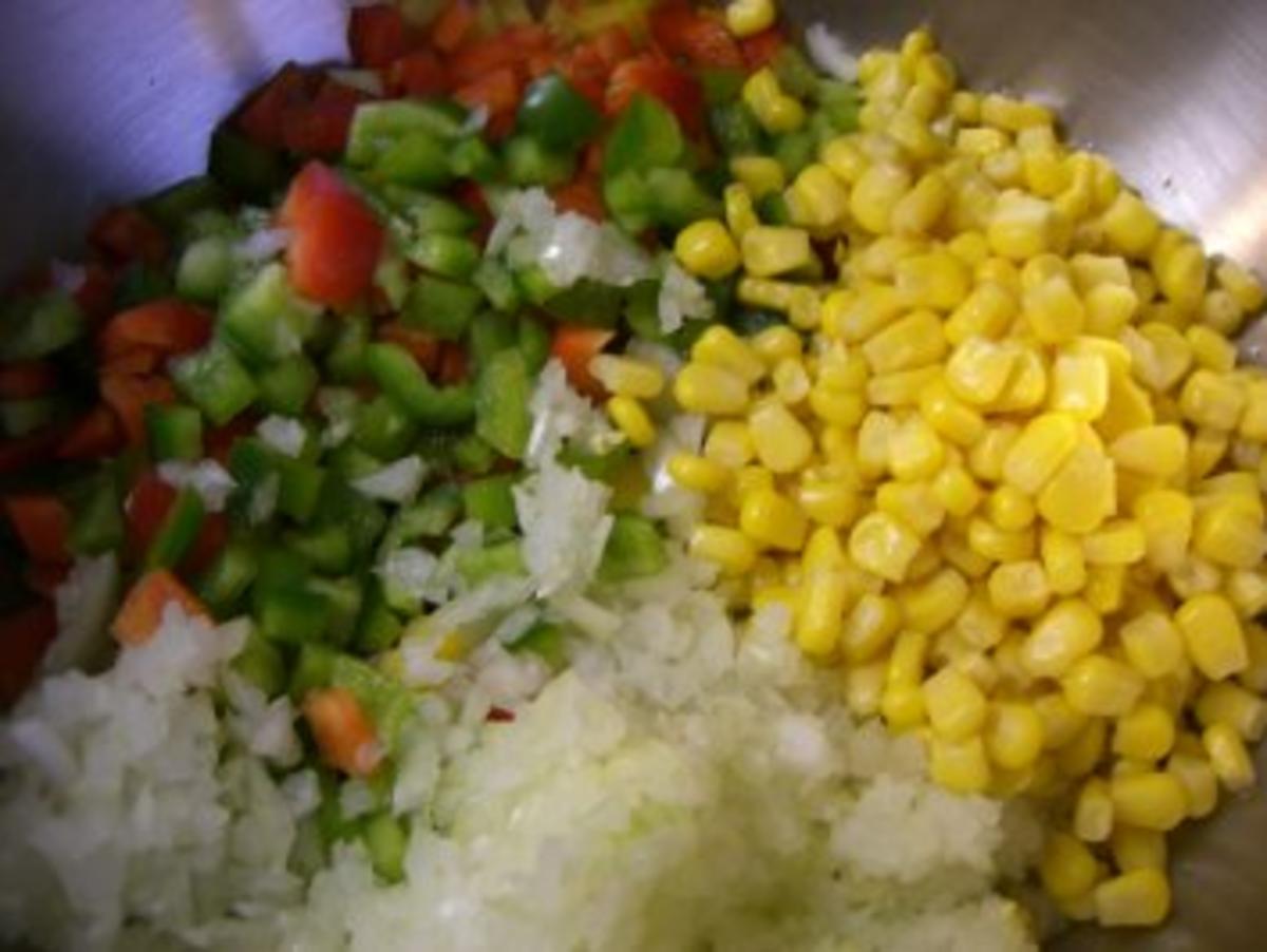 Salat : Mais - Paprika - Salat - Rezept - Bild Nr. 4