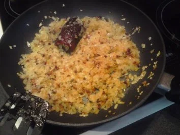 Currylinsen (mit Geselchtem und Semmelknödeln) - Rezept - Bild Nr. 2