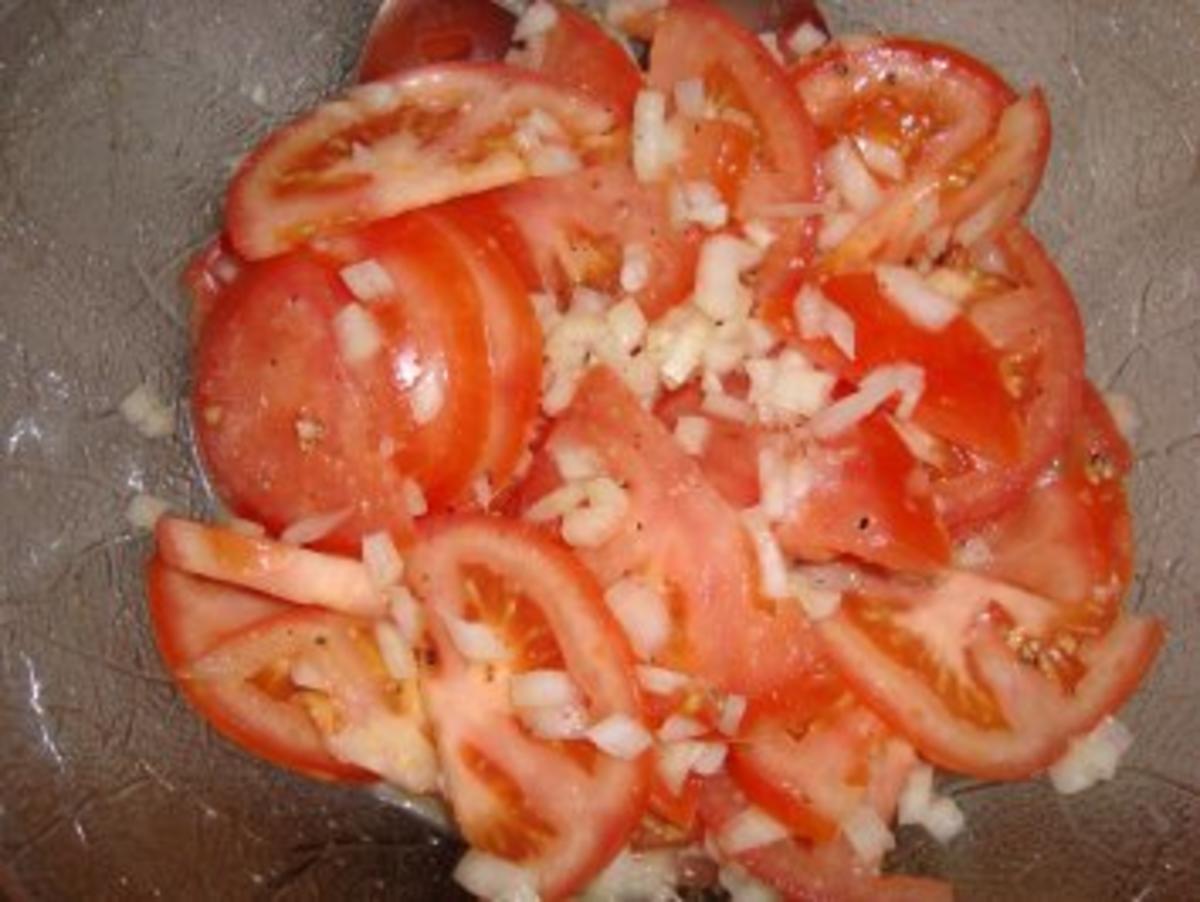Salate: Brigittes Tomatensalat Nr. 2 - Rezept - Bild Nr. 2