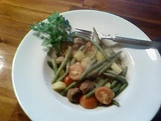 Tatarbällchen mit Bohnen - Tomaten - Gemüse - Rezept - Bild Nr. 3