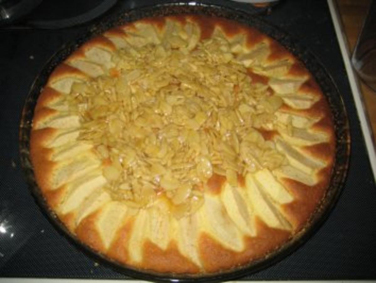 Apfelkuchen mit Mandelbelag - Rezept - Bild Nr. 8