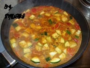 Gemüseragout mit Hackbällchen und Knödeln - Rezept - Bild Nr. 7