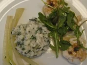 Seeteufel mit süßsaurer Walnuss-Kapern-Soße, dazu Mangold - Rezept