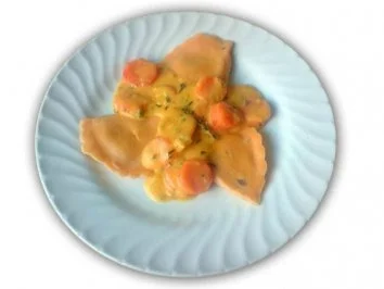 Cappelloni mit Kürbis-Möhren-Soße - Rezept