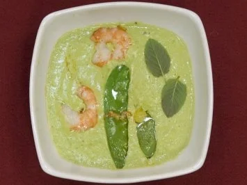 Erbsenschaumsuppe mit Gambas (Ferfried von Hohenzollern) - Rezept
