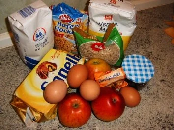 Rezept: Apfel-Nuss-Kuchen Bild Nr. 2 Apfel-Nuss-Kuchen - Rezept - Bild Nr. 2