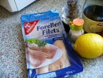 Rezept: Forellensalat mit Apfel Bild Nr. 3 Forellensalat mit Apfel - Rezept - Bild Nr. 3