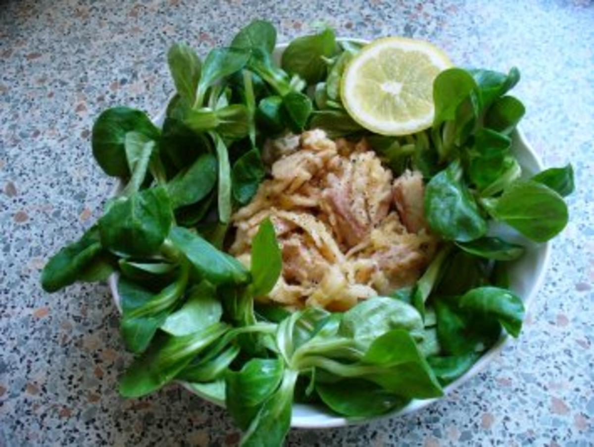 Forellensalat mit Apfel - Rezept mit Bild