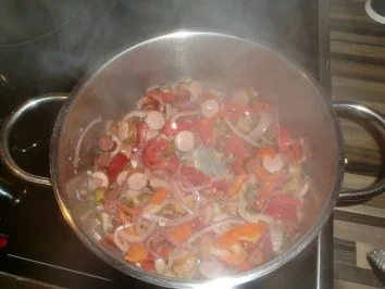 Rezept: Wurstgulasch "Speedy Gonzales" Bild Nr. 4 Wurstgulasch "Speedy Gonzales" - Rezept - Bild Nr. 4