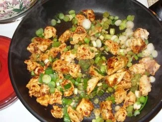 Rezept: Süß-Scharfes-Hähncheninnenbrustfilet mit Gabelspaghetti Bild Nr. 5 Süß-Scharfes-Hähncheninnenbrustfilet mit Gabelspaghetti - Rezept - Bild Nr. 5