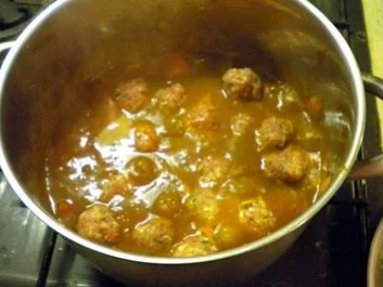 Hackfleischbällchen in Gemüse - Rezept - Bild Nr. 6