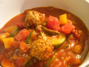 Hackfleischbällchen in Gemüse - Rezept - Bild Nr. 7