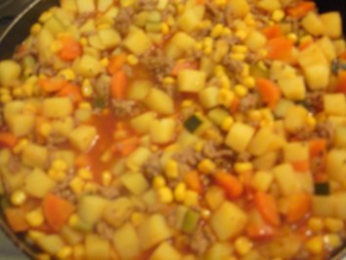 Bunte Kartoffel-Hack-Pfanne - Rezept mit Bild - kochbar.de