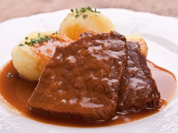 fränkischer Sauerbraten mit Lebkuchensoße - Rezept - Bild Nr. 2