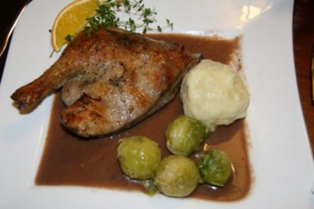 Bilder für Geflügel: Entenkeulen in Johannisbeersauce - Rezept