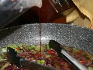 Geflügel: Entenkeulen in Johannisbeersauce - Rezept - Bild Nr. 6